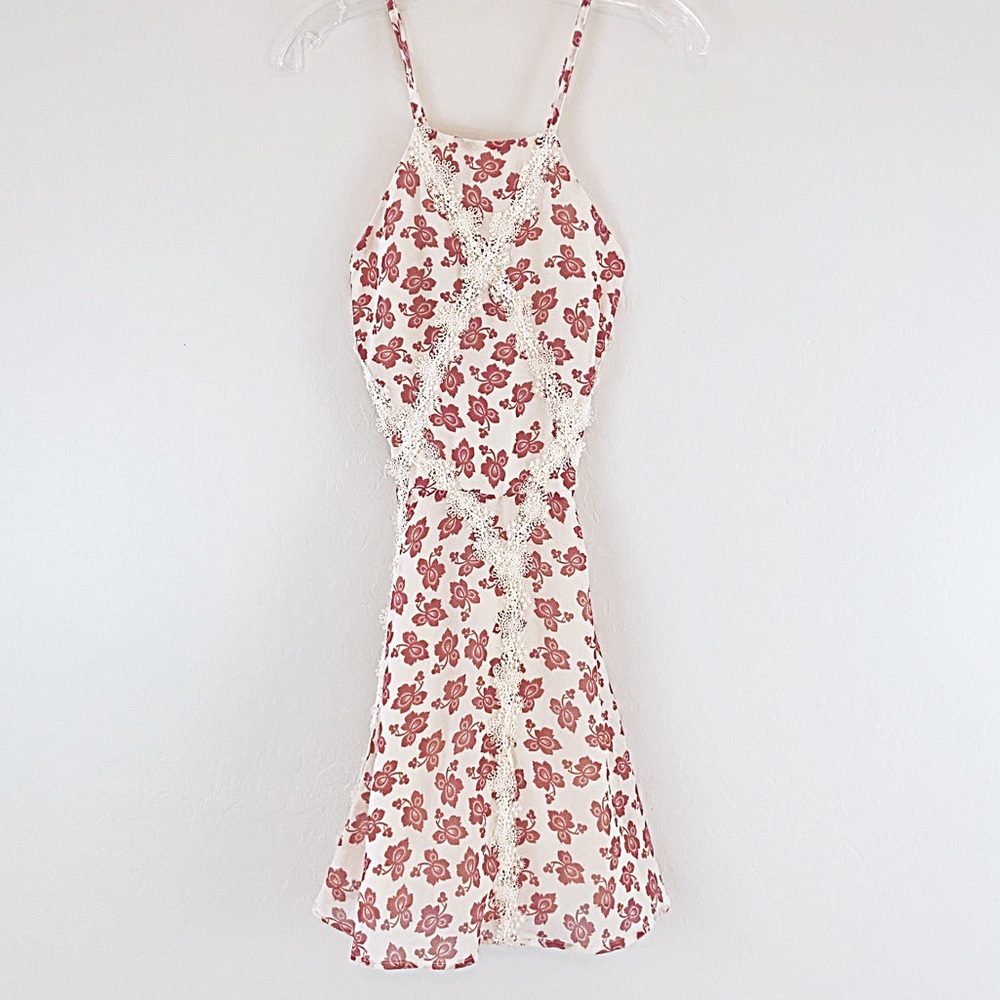 Tularosa Floral Pink and White Dress